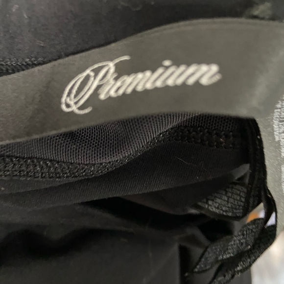 Lorna Jane Active Living Jungle Stability 7/8 Tights Size Medium - Picture 8 of 11